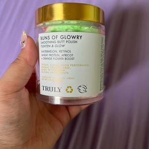 UNUSED Truly Buns of Glowry Polish